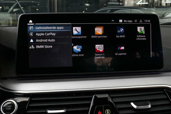 BMW 5 Serie Touring 530e | Trekhaak | ACC | Stuurwiel verwarmd | Dealer onderhouden | 1e eig. | Camera | Sfeerverlichting