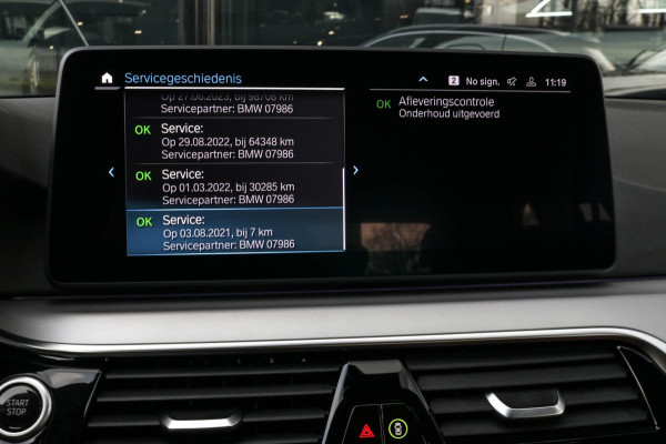 BMW 5 Serie Touring 530e | Trekhaak | ACC | Stuurwiel verwarmd | Dealer onderhouden | 1e eig. | Camera | Sfeerverlichting