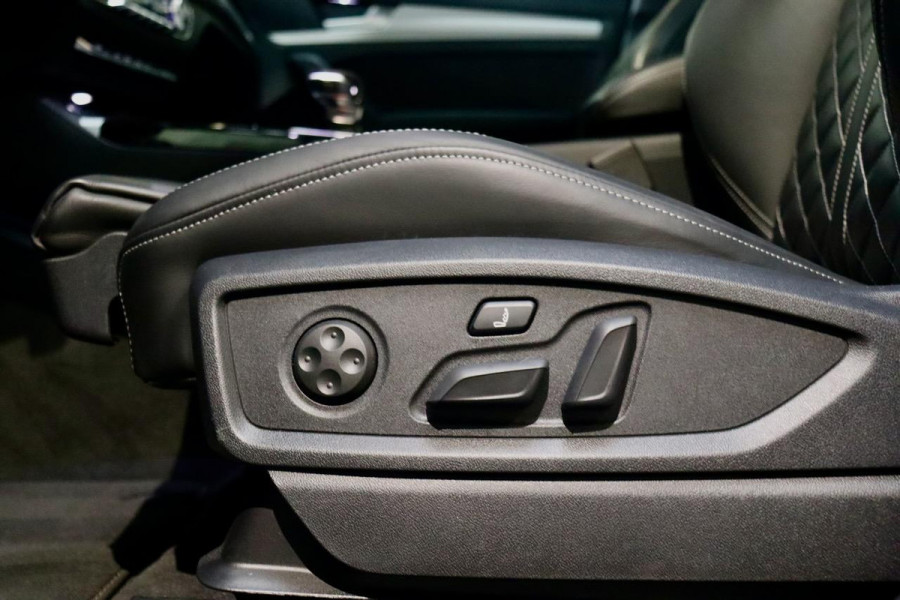 Audi Q5 55 TFSI e Quattro Competition FULL OPTION!!