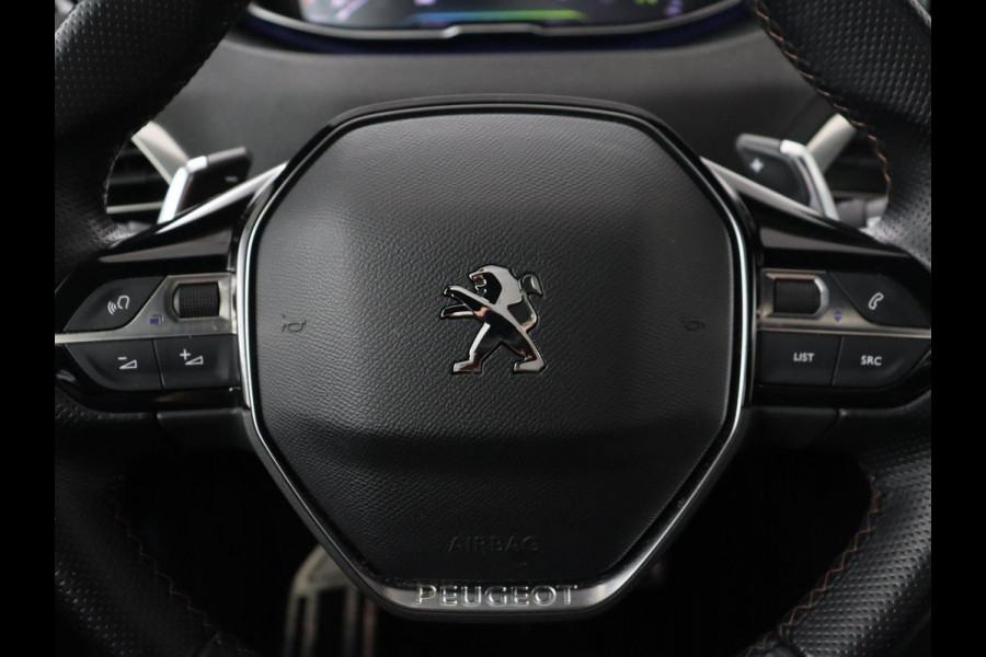 Peugeot 3008 1.6 HYbrid 225 GT | Panoramadak | Trekhaak | Adaptive cruise | 360 Camera | Stoelverwarming | Carplay | Focal HiFi | Navigatie | 19'' | PHEV | Plug In