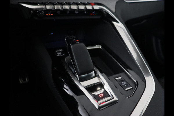 Peugeot 3008 1.6 HYbrid 225 GT | Panoramadak | Trekhaak | Adaptive cruise | 360 Camera | Stoelverwarming | Carplay | Focal HiFi | Navigatie | 19'' | PHEV | Plug In