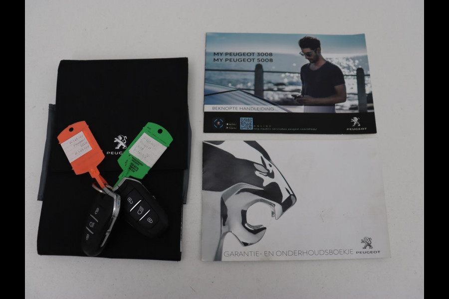 Peugeot 3008 1.6 HYbrid 225 GT | Panoramadak | Trekhaak | Adaptive cruise | 360 Camera | Stoelverwarming | Carplay | Focal HiFi | Navigatie | 19'' | PHEV | Plug In