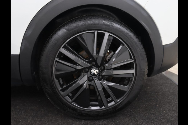 Peugeot 3008 1.6 HYbrid 225 GT | Panoramadak | Trekhaak | Adaptive cruise | 360 Camera | Stoelverwarming | Carplay | Focal HiFi | Navigatie | 19'' | PHEV | Plug In