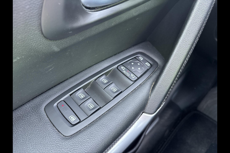 Renault Kadjar 1.3 TCe Intens | Trekhaak | Leder | Stoelverwarming