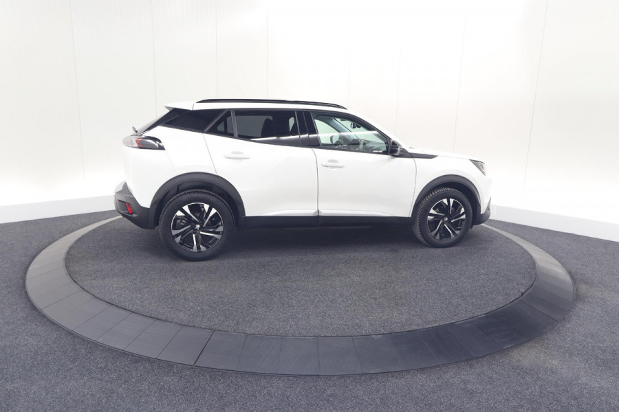 Peugeot 2008 PureTech 102 Allure Pack | Allseason Banden | Parkeersensoren | Apple Carplay