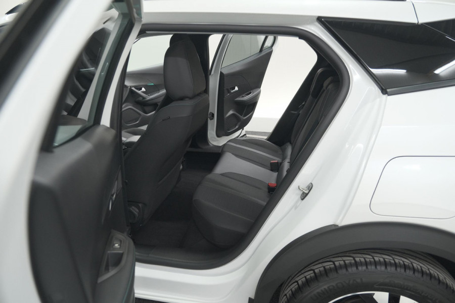 Peugeot 2008 PureTech 102 Allure Pack | Allseason Banden | Parkeersensoren | Apple Carplay
