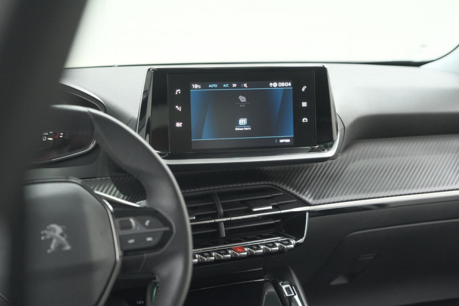 Peugeot 2008 PureTech 102 Allure Pack | Allseason Banden | Parkeersensoren | Apple Carplay