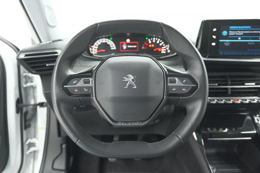 Peugeot 2008 PureTech 102 Allure Pack | Allseason Banden | Parkeersensoren | Apple Carplay