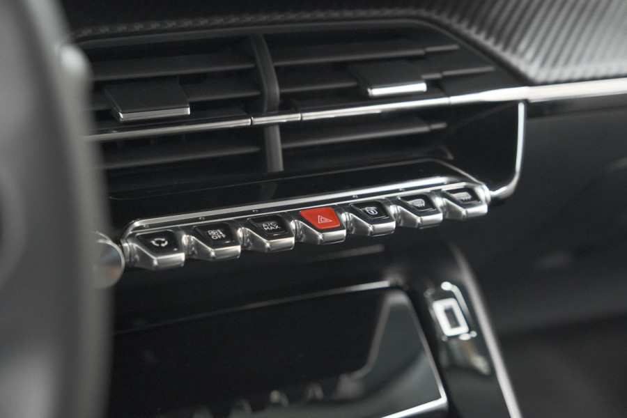 Peugeot 2008 PureTech 102 Allure Pack | Allseason Banden | Parkeersensoren | Apple Carplay