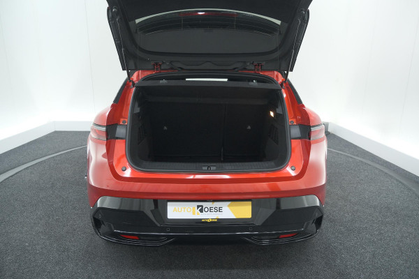 Renault Mégane E-Tech EV40 Boost Charge Techno | Pack Winter | Camera | Adaptieve Cruise Control | Dodehoekdetectie