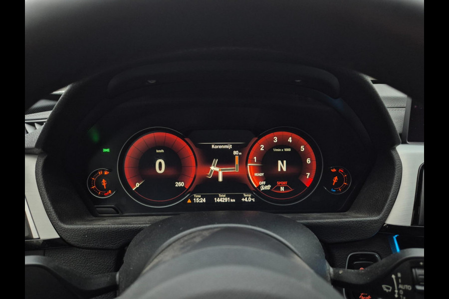 BMW 3 Serie Touring 320i M Sport Edition Apple CarPlay dig.cluster Camera Breedset M velgen NAP Rijklaar 320i M Sport Edition