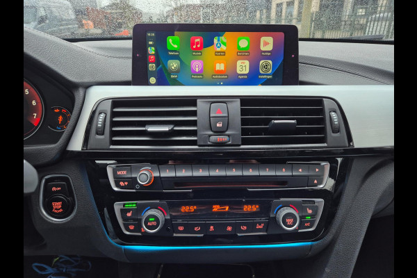 BMW 3 Serie Touring 320i M Sport Edition Apple CarPlay dig.cluster Camera Breedset M velgen NAP Rijklaar 320i M Sport Edition