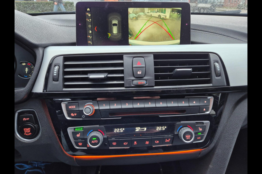 BMW 3 Serie Touring 320i M Sport Edition Apple CarPlay dig.cluster Camera Breedset M velgen NAP Rijklaar 320i M Sport Edition