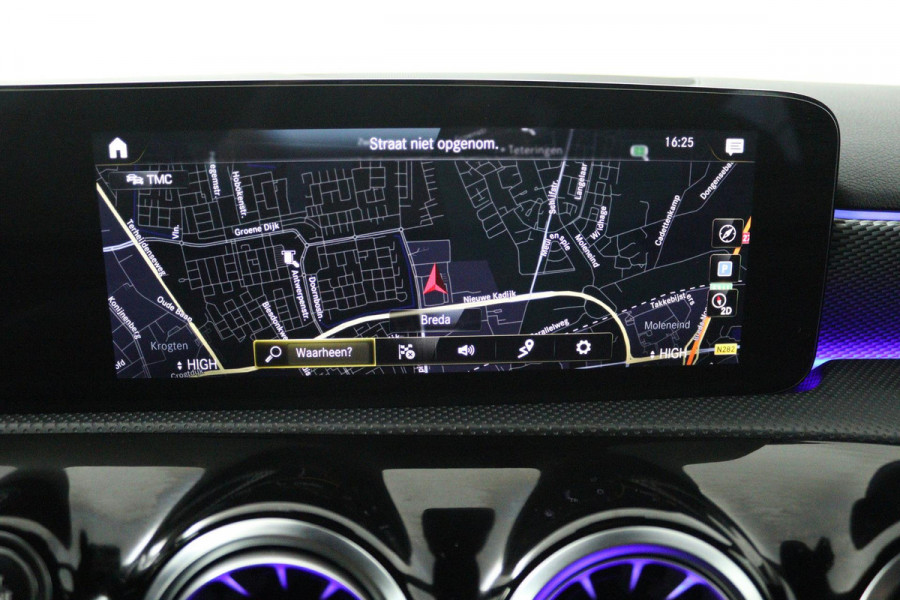Mercedes-Benz A-Klasse 180 Business Solution Luxury (SFEERVERLICHTING, STOELVERWARMING, 1e EIGENAAR, ACHTERUITRIJCAMERA)