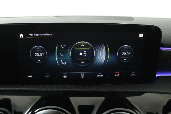 Mercedes-Benz A-Klasse 180 Business Solution Luxury (SFEERVERLICHTING, STOELVERWARMING, 1e EIGENAAR, ACHTERUITRIJCAMERA)
