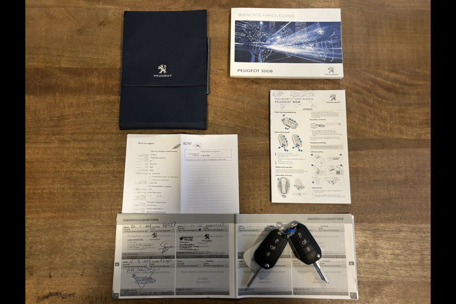 Peugeot 3008 1.2 130pk Leder, Navi, Carplay, Camera, Stoelverw.