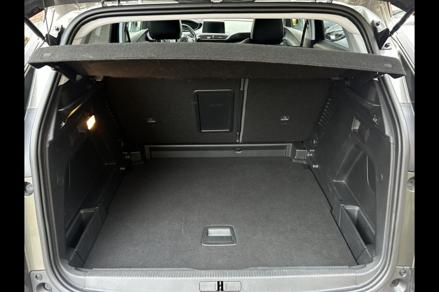 Peugeot 3008 1.2 130pk Leder, Navi, Carplay, Camera, Stoelverw.