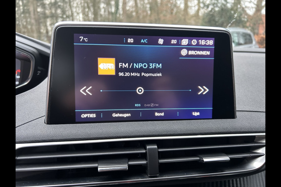Peugeot 3008 1.2 130pk Leder, Navi, Carplay, Camera, Stoelverw.