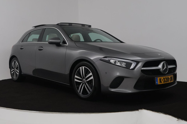 Mercedes-Benz A-Klasse 180 Business Solution Luxury (PANORAMADAK, SFEERVERLICHTING, CAMERA, LEDER, 1e EIGENAAR)