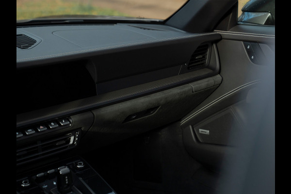 Porsche 911 Cabrio 3.0 Carrera GTS | SportDesign | Bose | Adapt. cruise | Centerlock | Adaptieve Sportstoelen