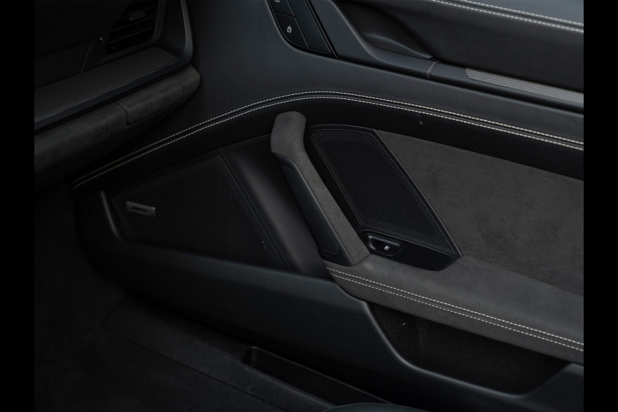 Porsche 911 Cabrio 3.0 Carrera GTS | SportDesign | Bose | Adapt. cruise | Centerlock | Adaptieve Sportstoelen
