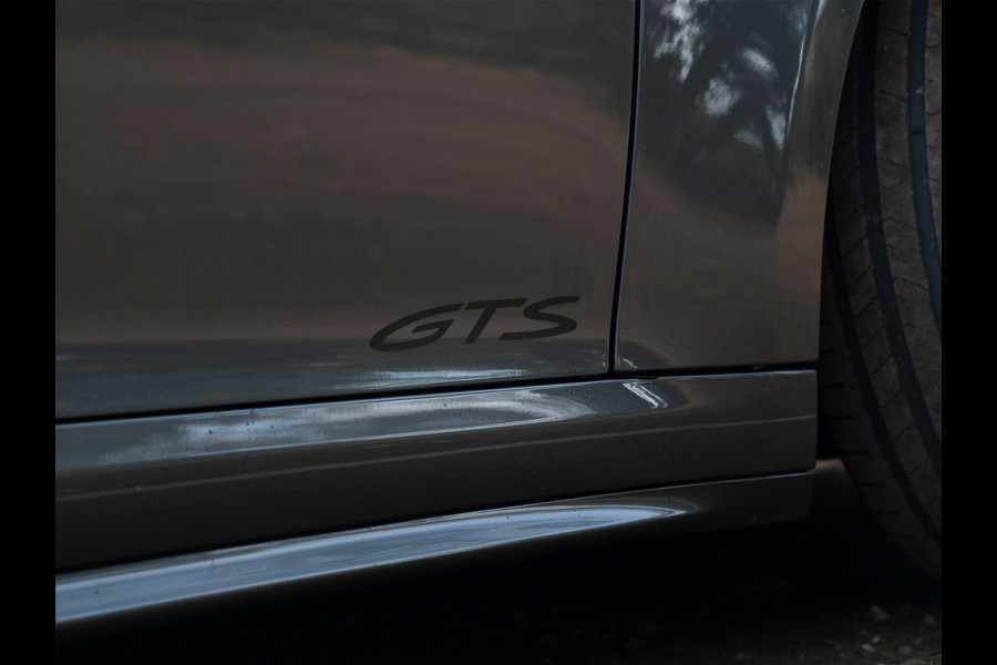 Porsche 911 Cabrio 3.0 Carrera GTS | SportDesign | Bose | Adapt. cruise | Centerlock | Adaptieve Sportstoelen
