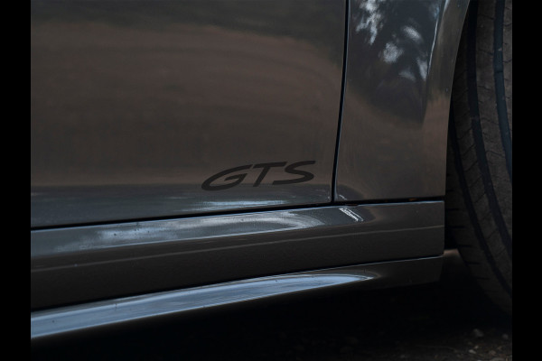 Porsche 911 Cabrio 3.0 Carrera GTS | SportDesign | Bose | Adapt. cruise | Centerlock | Adaptieve Sportstoelen