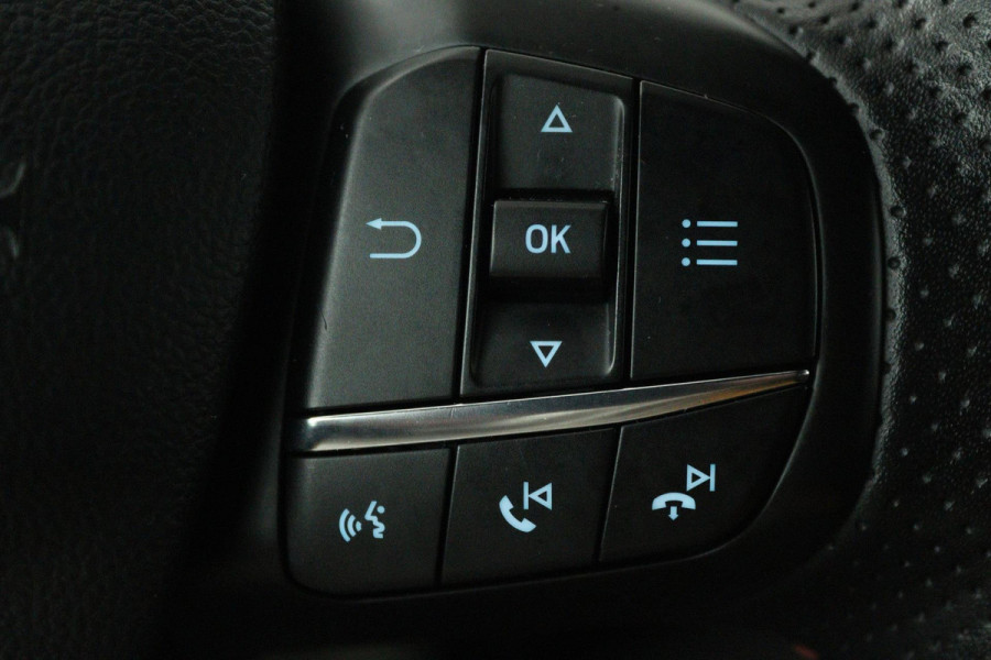 Ford FOCUS Wagon 1.0 EcoBoost ST Line Business (CAMERA, CLIMA, STUUR-/STOELVERWARMING, TREKHAAK AFNEEMBAAR, 1e EIGENAAR)