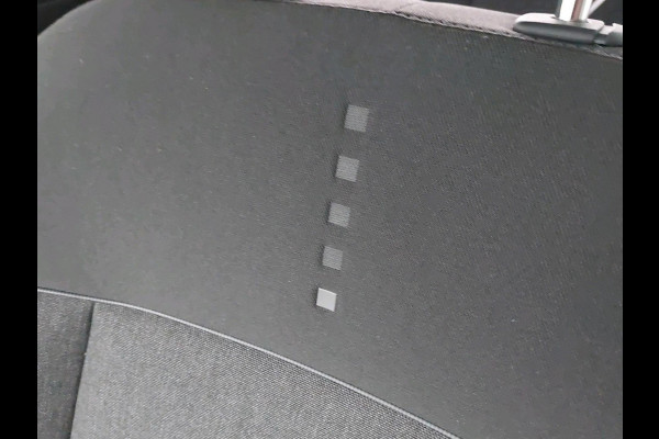 Hyundai Inster Evolve 49 kWh VAN: €29.615 VOOR: €25.615