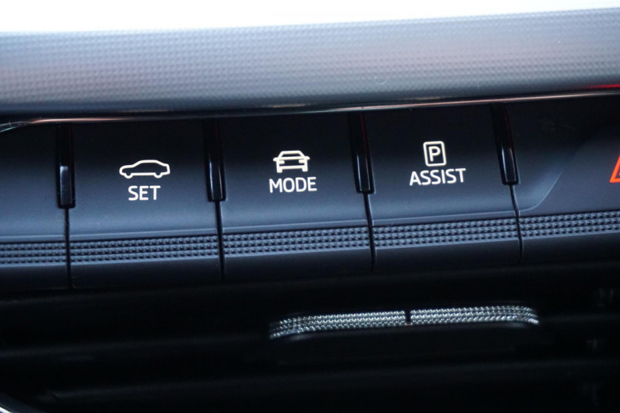 Škoda Octavia 1.0 TSI Business Edition Plus/Trekhaak/Leer/ 100%-Dealeronderhouden.