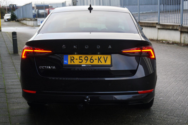 Škoda Octavia 1.0 TSI Business Edition Plus/Trekhaak/Leer/ 100%-Dealeronderhouden.