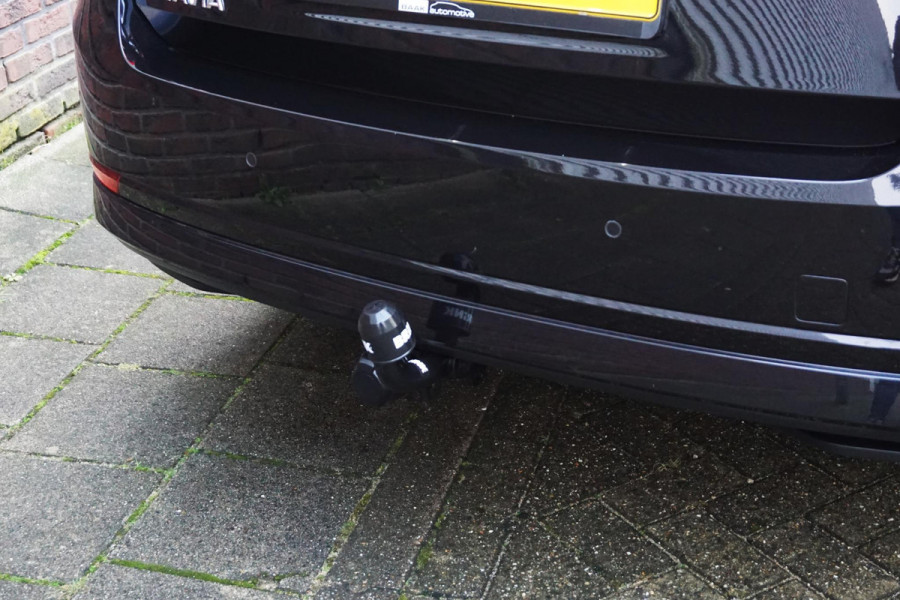 Škoda Octavia 1.0 TSI Business Edition Plus/Trekhaak/Leer/ 100%-Dealeronderhouden.