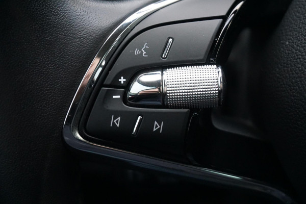 Škoda Octavia 1.0 TSI Business Edition Plus/Trekhaak/Leer/ 100%-Dealeronderhouden.