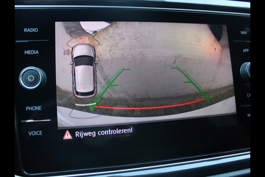 Volkswagen T-Roc 1.5 TSI Sport | R LINE | ELEKTRISCH SCHUIFDAK |