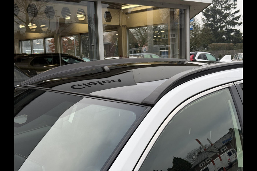 Toyota Corolla Cross 2.0 Hybrid AWD Style | Trekhaak, Panoramadak, Dodehoekherkenning, 18 inch, Parkeersensoren, Stoel + Stuurverwarming, 4X4