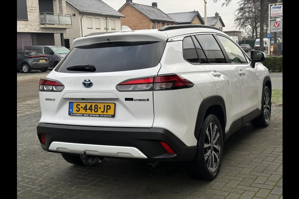 Toyota Corolla Cross 2.0 Hybrid AWD Style | Trekhaak, Panoramadak, Dodehoekherkenning, 18 inch, Parkeersensoren, Stoel + Stuurverwarming, 4X4