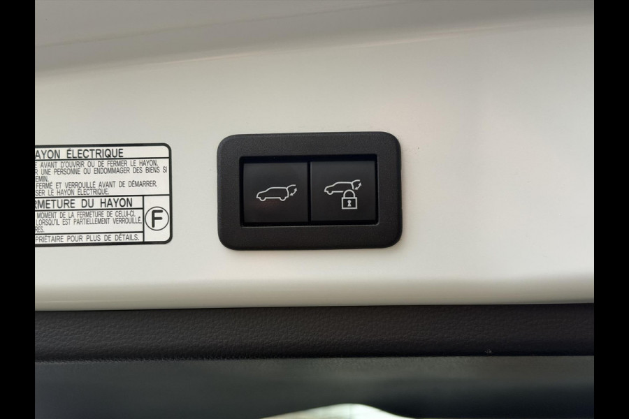 Toyota Corolla Cross 2.0 Hybrid AWD Style | Trekhaak, Panoramadak, Dodehoekherkenning, 18 inch, Parkeersensoren, Stoel + Stuurverwarming, 4X4