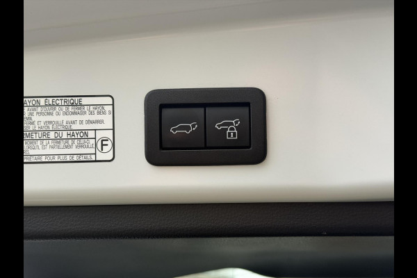 Toyota Corolla Cross 2.0 Hybrid AWD Style | Trekhaak, Panoramadak, Dodehoekherkenning, 18 inch, Parkeersensoren, Stoel + Stuurverwarming, 4X4