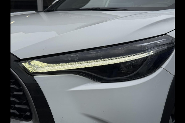 Toyota Corolla Cross 2.0 Hybrid AWD Style | Trekhaak, Panoramadak, Dodehoekherkenning, 18 inch, Parkeersensoren, Stoel + Stuurverwarming, 4X4