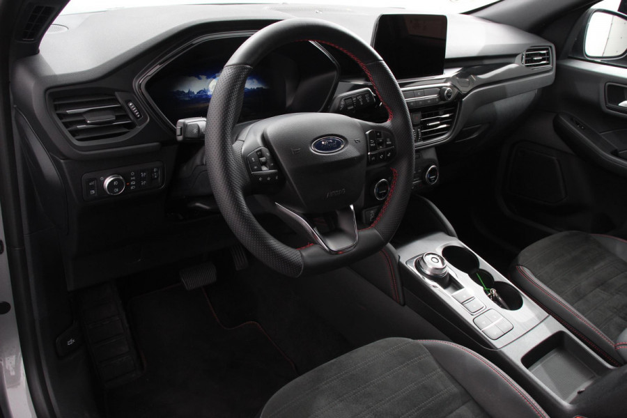 Ford Kuga 2.5 PHEV 225pk ST-Line X | Navigatie | Apple Carplay/Android Auto | Parkeersensoren | Camera | Adaptive Cruise Control | Blind Spot Assist | Elektrische achterklep | Stoel-en stuurverwarming | Park Assist | LED-koplampen | Elektrische bestuurdersstoel