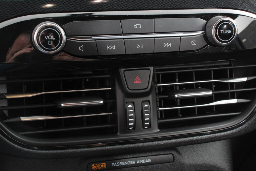 Ford Kuga 2.5 PHEV 225pk ST-Line X | Navigatie | Apple Carplay/Android Auto | Parkeersensoren | Camera | Adaptive Cruise Control | Blind Spot Assist | Elektrische achterklep | Stoel-en stuurverwarming | Park Assist | LED-koplampen | Elektrische bestuurdersstoel