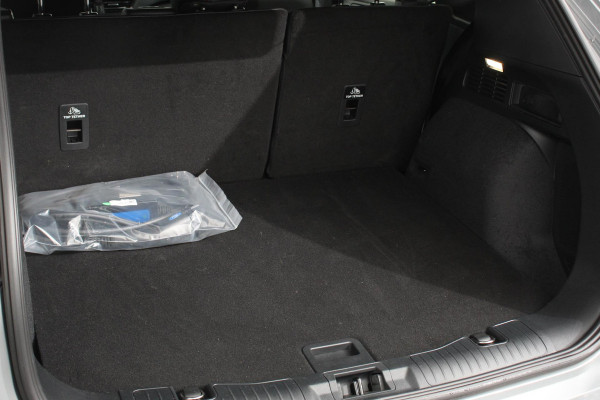 Ford Kuga 2.5 PHEV 225pk ST-Line X | Navigatie | Apple Carplay/Android Auto | Parkeersensoren | Camera | Adaptive Cruise Control | Blind Spot Assist | Elektrische achterklep | Stoel-en stuurverwarming | Park Assist | LED-koplampen | Elektrische bestuurdersstoel