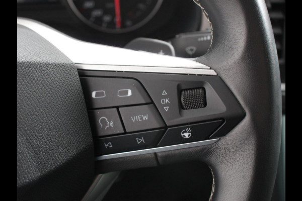 Seat Ateca 1.5 TSI 150pk Automaat Xperience | Navigatie | Apple Carplay / Android Auto | Camera | Parkeersensoren | Stoel-en stuurverwarming | Ledverlichting | Getinte ramen | Climate Control