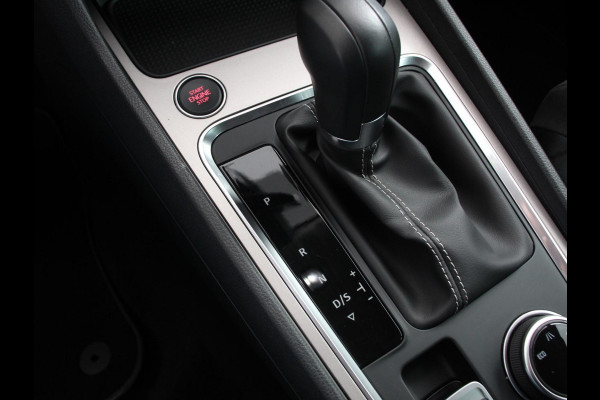 Seat Ateca 1.5 TSI 150pk Automaat Xperience | Navigatie | Apple Carplay / Android Auto | Camera | Parkeersensoren | Stoel-en stuurverwarming | Ledverlichting | Getinte ramen | Climate Control