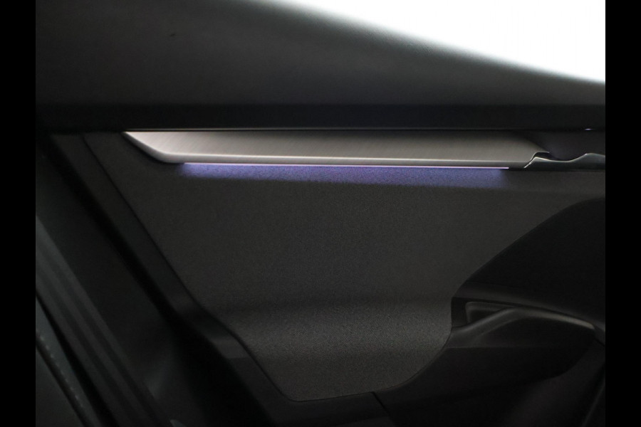 Škoda ENYAQ iV 80 + CAMERA | ADAPTIVE CRUISE | SFEERVERLICHTING | CARPLAY | STUURVERW.