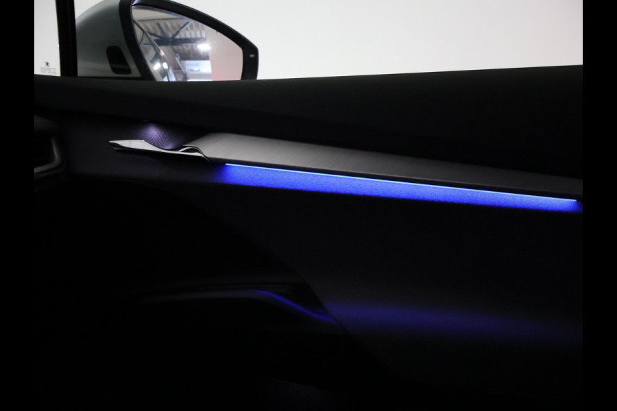 Škoda ENYAQ iV 80 + CAMERA | ADAPTIVE CRUISE | SFEERVERLICHTING | CARPLAY | STUURVERW.