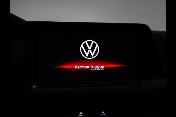 Volkswagen Golf 8 2.0 TSI GTI CLUBSPORT 300 PK MILLTEK | PANORAMA | HARMAN/KARDON | SFEERVERL. | CAMERA