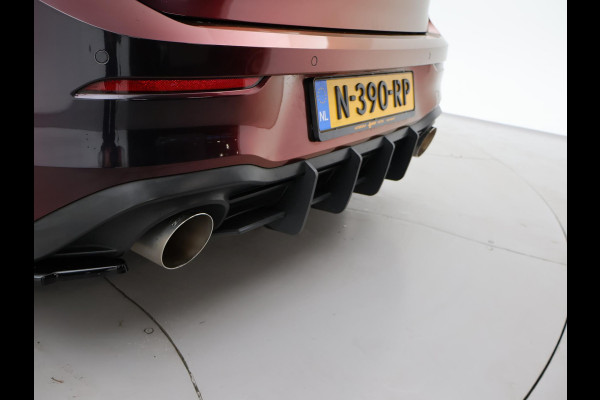 Volkswagen Golf 8 2.0 TSI GTI CLUBSPORT 300 PK MILLTEK | PANORAMA | HARMAN/KARDON | SFEERVERL. | CAMERA