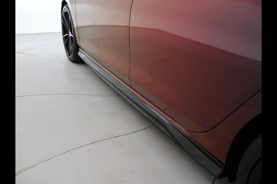 Volkswagen Golf 8 2.0 TSI GTI CLUBSPORT 300 PK MILLTEK | PANORAMA | HARMAN/KARDON | SFEERVERL. | CAMERA