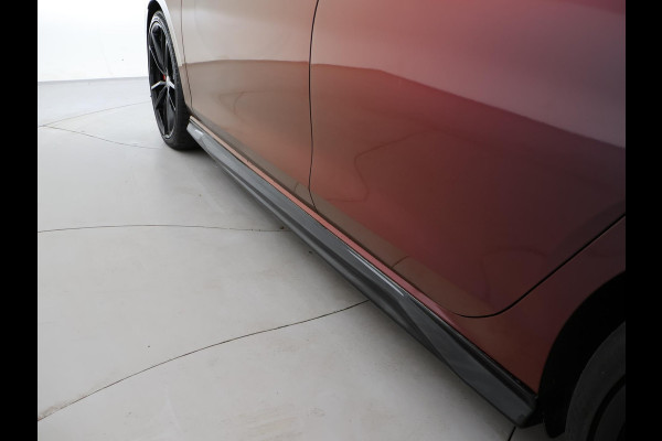 Volkswagen Golf 8 2.0 TSI GTI CLUBSPORT 300 PK MILLTEK | PANORAMA | HARMAN/KARDON | SFEERVERL. | CAMERA